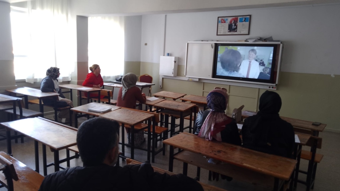 VELİ TOPLANTISI 